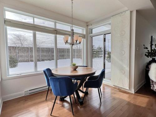 Salle Ã  manger - 3450 Rue Des Francs-Bourgeois, Boisbriand, QC - Indoor Photo Showing Dining Room