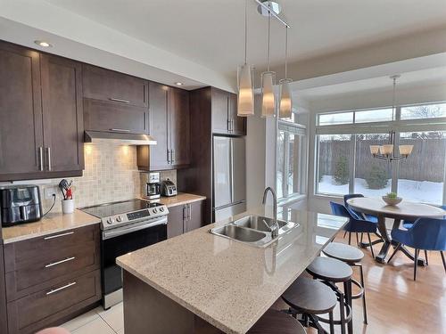 Cuisine - 3450 Rue Des Francs-Bourgeois, Boisbriand, QC - Indoor Photo Showing Kitchen With Double Sink With Upgraded Kitchen