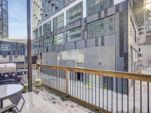 Balcon - 3-1179 Rue De Bleury, Montréal (Ville-Marie), QC - 