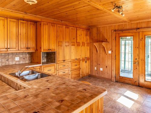 Cuisine - 1150 Route Des Érables, Saint-Théodore-D'Acton, QC - Indoor Photo Showing Kitchen With Double Sink