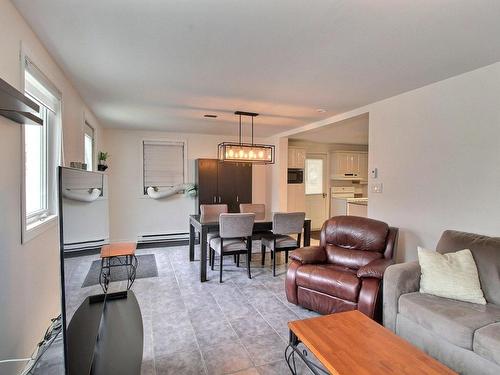 Vue d'ensemble - 1713 Ch. Sullivan, Val-D'Or, QC - Indoor Photo Showing Living Room