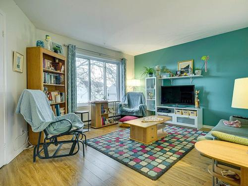 Salon - 465  - 471 Av. Du Parc, Saint-Jérôme, QC - Indoor Photo Showing Living Room