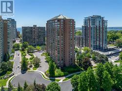 1270 MAPLE CROSSING Boulevard Unit# 1702  Burlington, ON L7S 2J3