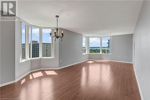 1270 Maple Crossing Boulevard Unit# 1702, Burlington, ON - Indoor Photo Showing Other Room