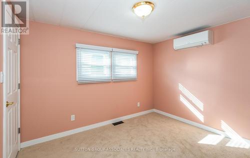 22 Trefoil Drive, Innisfil, ON - Indoor Photo Showing Other Room