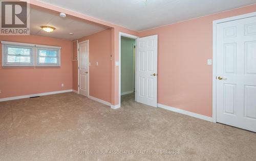 22 Trefoil Drive, Innisfil, ON - Indoor Photo Showing Other Room