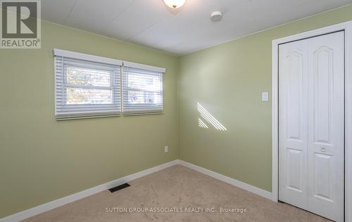 22 Trefoil Drive, Innisfil, ON - Indoor Photo Showing Other Room