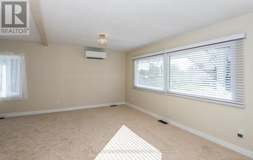 22 Trefoil Drive, Innisfil, ON - Indoor Photo Showing Other Room