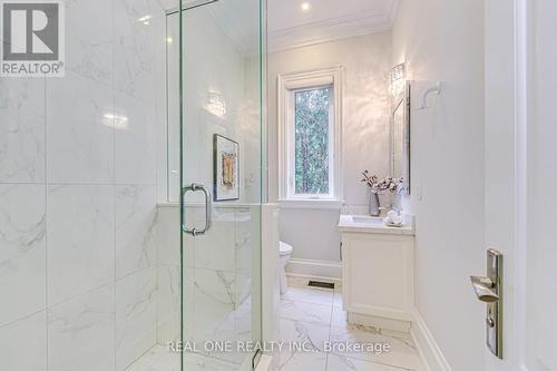 332 Sawyer Road, Oakville, ON - Indoor Photo Showing Bathroom