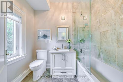 332 Sawyer Road, Oakville, ON - Indoor Photo Showing Bathroom