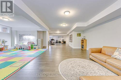 332 Sawyer Road, Oakville, ON - Indoor Photo Showing Other Room