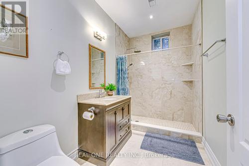 332 Sawyer Road, Oakville, ON - Indoor Photo Showing Bathroom