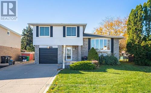 24 Grassington Court, Brampton, ON - Outdoor With Facade