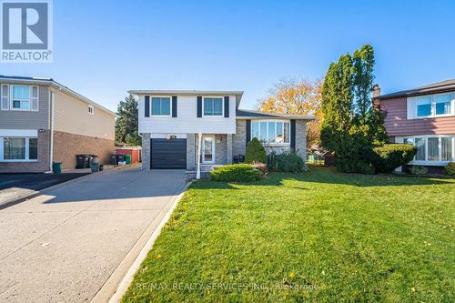 24 Grassington Court, Brampton, ON - Outdoor With Facade