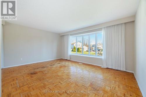 24 Grassington Court, Brampton, ON - Indoor Photo Showing Other Room