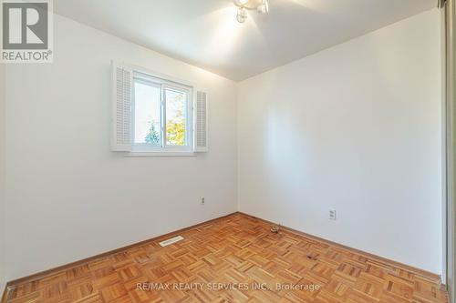 24 Grassington Court, Brampton, ON - Indoor Photo Showing Other Room