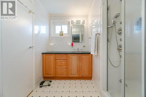 24 Grassington Court, Brampton, ON - Indoor Photo Showing Bathroom