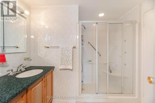 24 Grassington Court, Brampton, ON - Indoor Photo Showing Bathroom