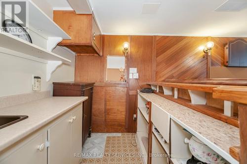 24 Grassington Court, Brampton, ON - Indoor Photo Showing Kitchen