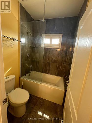 3056 Mcnaughton Avenue E, Mississauga, ON - Indoor Photo Showing Bathroom