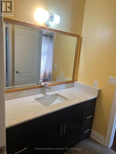 3056 Mcnaughton Avenue E, Mississauga, ON - Indoor Photo Showing Bathroom