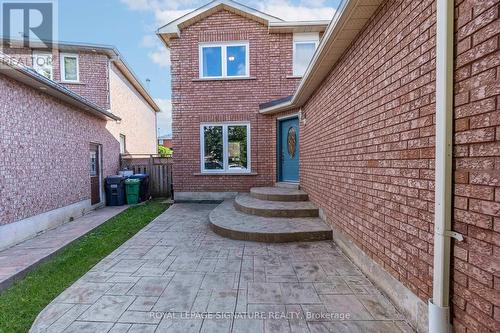 7394 Cloverleaf Court, Mississauga, ON - Outdoor With Exterior