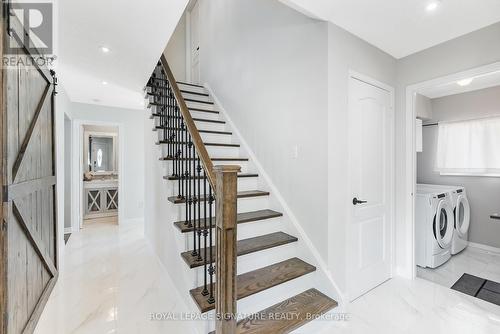 7394 Cloverleaf Court, Mississauga, ON - Indoor Photo Showing Laundry Room