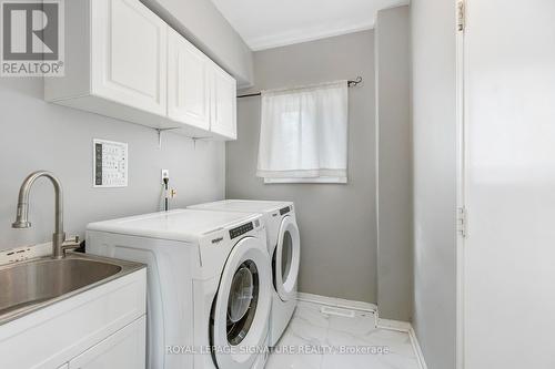 7394 Cloverleaf Court, Mississauga, ON - Indoor Photo Showing Laundry Room