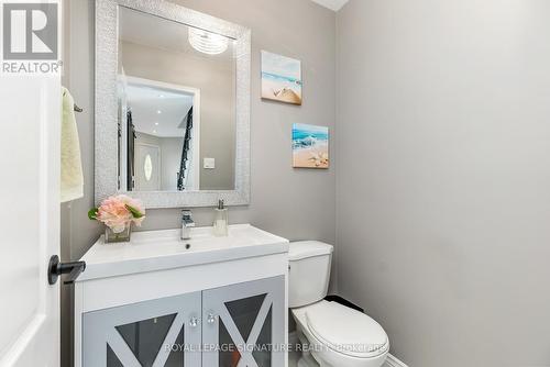 7394 Cloverleaf Court, Mississauga, ON - Indoor Photo Showing Bathroom