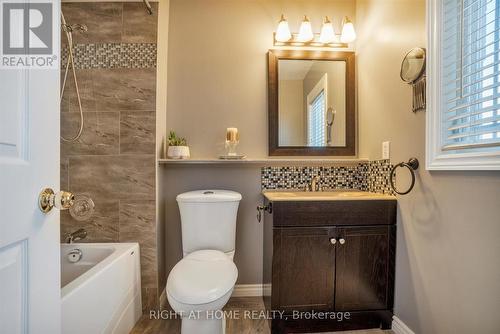 8 Trellanock Avenue, Toronto (Rouge), ON - Indoor Photo Showing Bathroom