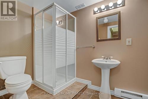 8 Trellanock Avenue, Toronto (Rouge), ON - Indoor Photo Showing Bathroom