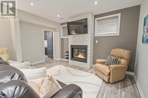 5 Callaghan Crescent, Halton Hills (Georgetown), ON - Indoor Photo Showing Living Room With Fireplace