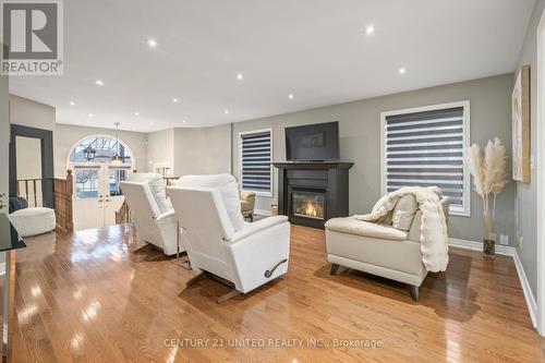 5 Callaghan Crescent, Halton Hills (Georgetown), ON - Indoor Photo Showing Living Room With Fireplace