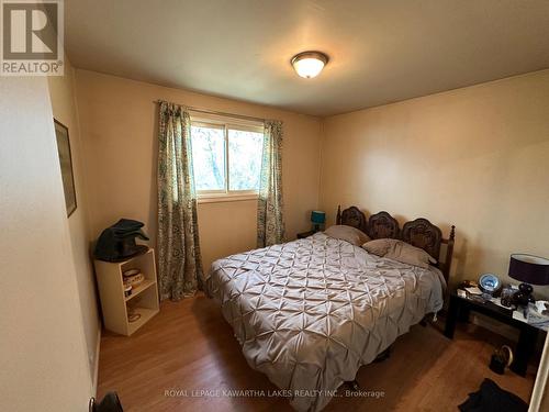 64 Orchard Park Road, Kawartha Lakes (Lindsay), ON - Indoor Photo Showing Bedroom