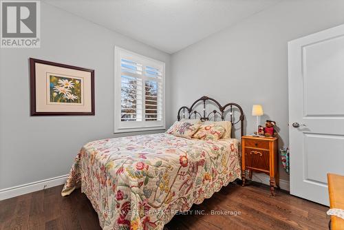 13 - 418 Nelson Street, Norfolk, ON - Indoor Photo Showing Bedroom