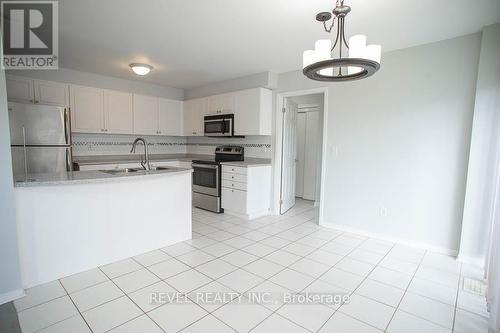 38 Lovell Crescent, Brantford, ON - Indoor Photo Showing Kitchen With Double Sink