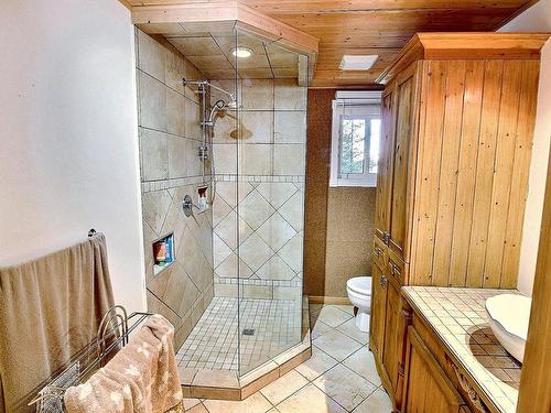 Salle de bains - 10640 Ch. Des Sapins, Rouyn-Noranda, QC - Indoor Photo Showing Bathroom