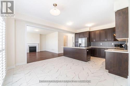 86 Whithorn Crescent, Haldimand, ON - Indoor Photo Showing Kitchen