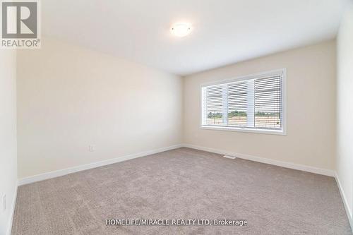 86 Whithorn Crescent, Haldimand, ON - Indoor Photo Showing Other Room