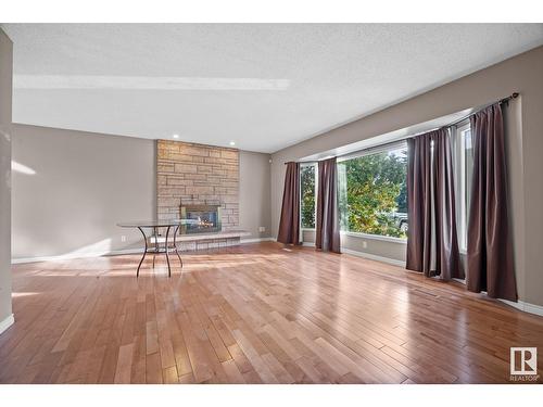 7912 44 Av Nw Nw, Edmonton, AB - Indoor With Fireplace