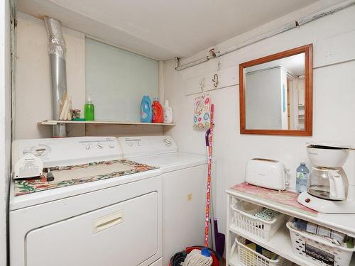 Salle de lavage - 17221 Boul. Brunswick, Kirkland, QC - Indoor Photo Showing Laundry Room