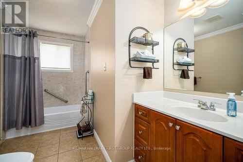 2018 County Road 9 Road, Greater Napanee, ON - Indoor Photo Showing Bathroom