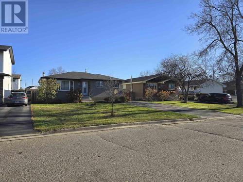 662 Mohawk Cres, Thunder Bay, ON - Outdoor