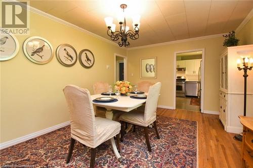 1282 Governors Road, Dundas, ON - Indoor Photo Showing Dining Room