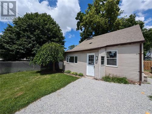 1 Mcnaughton Avenue, Wallaceburg, ON - Outdoor