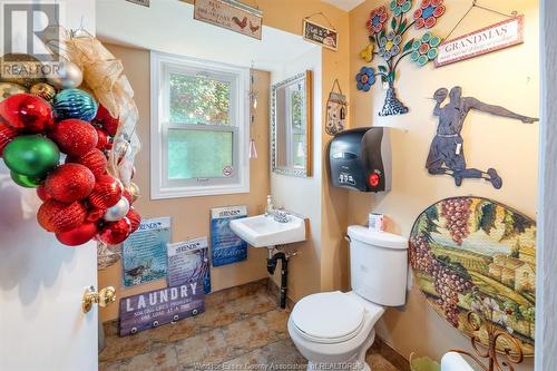 2211 Front Road, Lasalle, ON - Indoor Photo Showing Bathroom