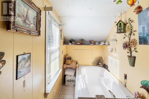 2211 Front Road, Lasalle, ON - Indoor Photo Showing Bathroom