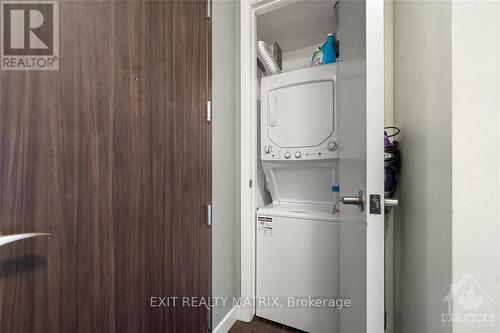 903 - 201 Parkdale Avenue, Ottawa, ON - Indoor Photo Showing Laundry Room