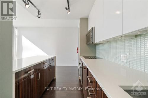 903 - 201 Parkdale Avenue, Ottawa, ON - Indoor Photo Showing Kitchen