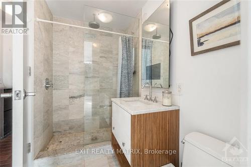 903 - 201 Parkdale Avenue, Ottawa, ON - Indoor Photo Showing Bathroom